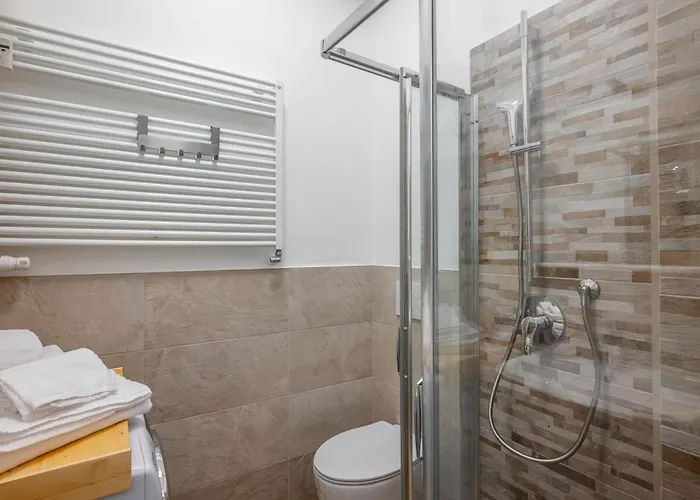 Guesthost - And Functional Studio! * Падуя