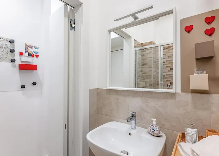 Guesthost - And Functional Studio! * Padwa