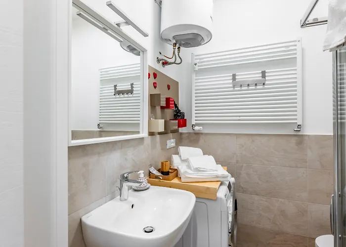 Guesthost - And Functional Studio! Apartament